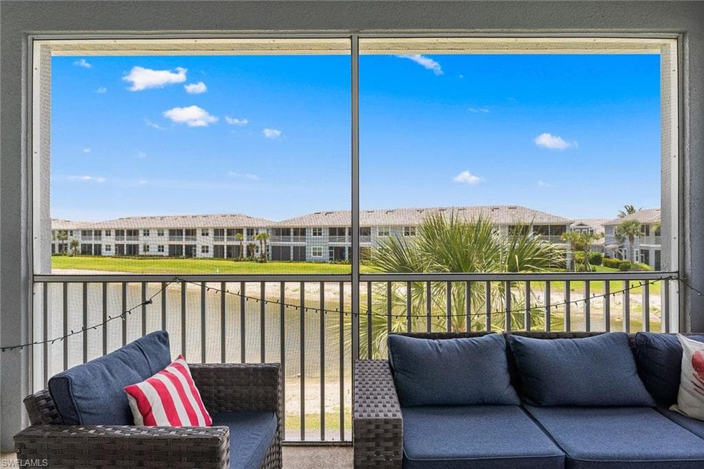 2609 Seychelles CIR # 1608, NAPLES FL 34112-30