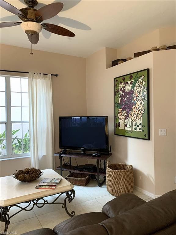 7710 Ahoy AVE, NAPLES FL 34109-5