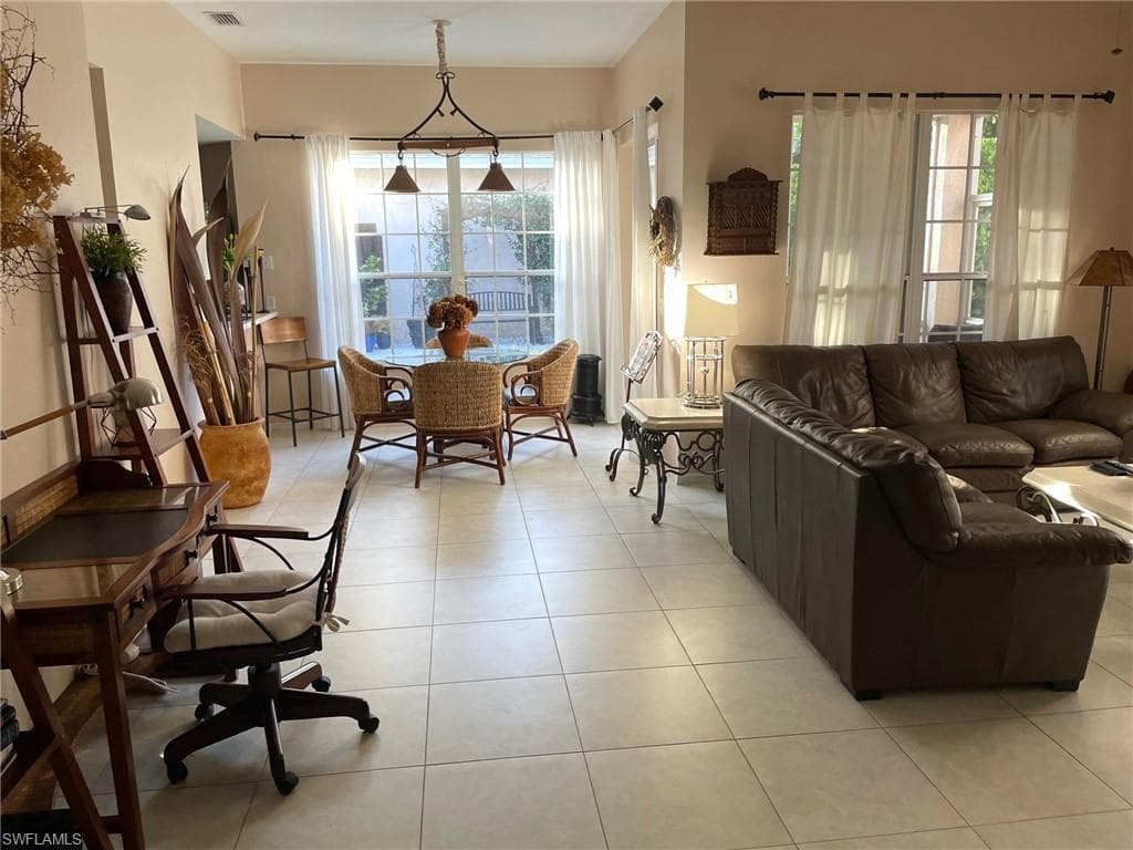 7710 Ahoy AVE, NAPLES FL 34109-6