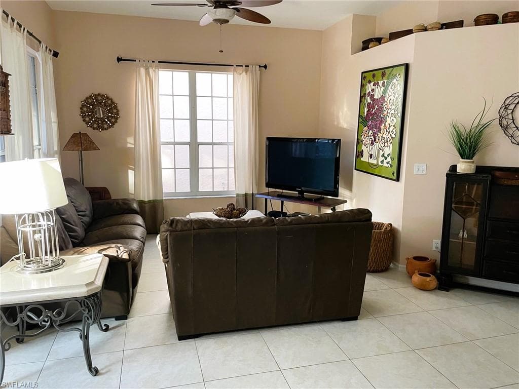 7710 Ahoy AVE, NAPLES FL 34109-4