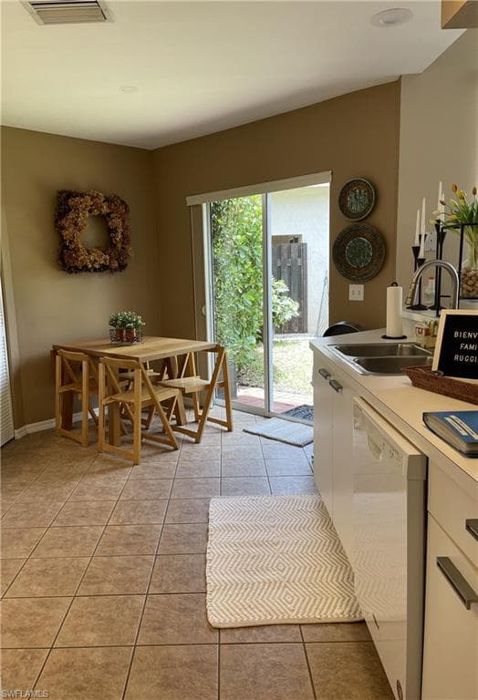 7710 Ahoy AVE, NAPLES FL 34109-9