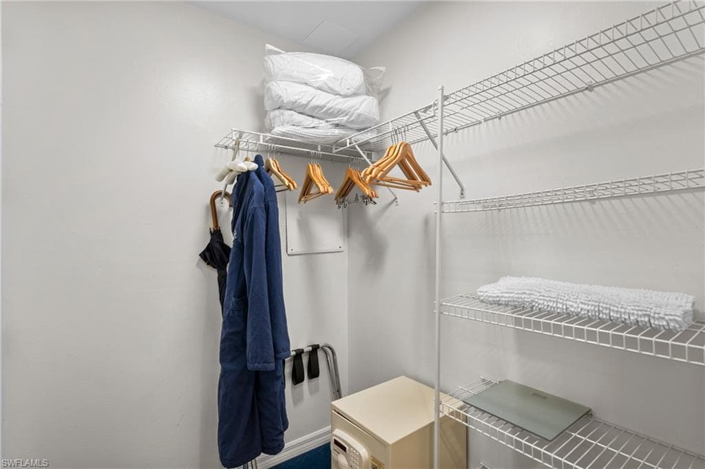 221 9th ST S # 113, NAPLES FL 34102-15