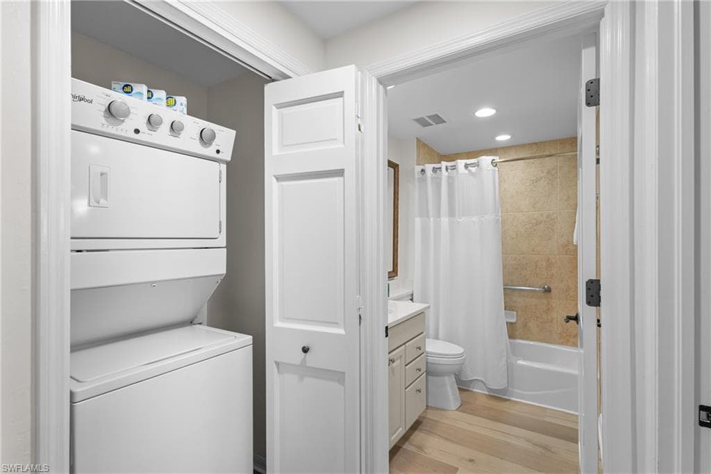 221 9th ST S # 113, NAPLES FL 34102-19