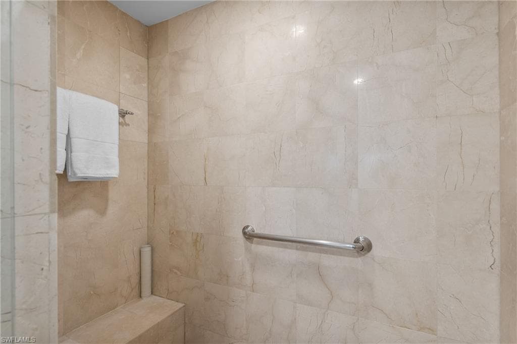 221 9th ST S # 113, NAPLES FL 34102-14