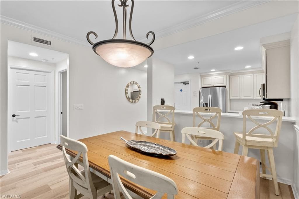 221 9th ST S # 113, NAPLES FL 34102-7