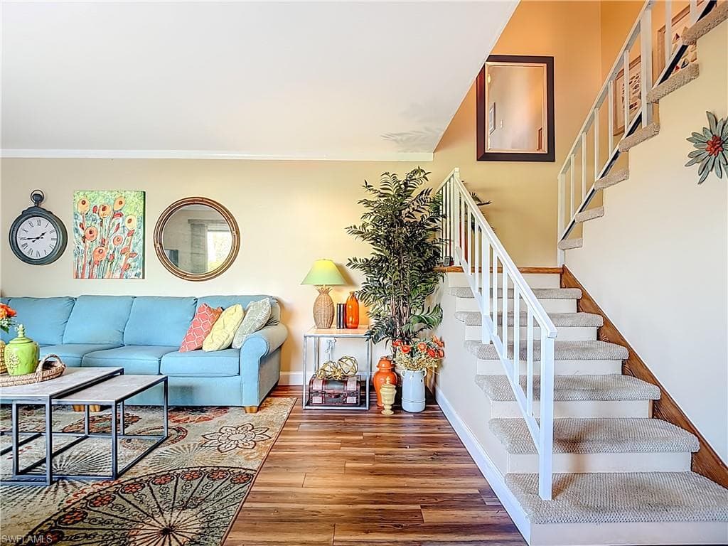 119 Lake Point LN # 5B, NAPLES FL 34112-5