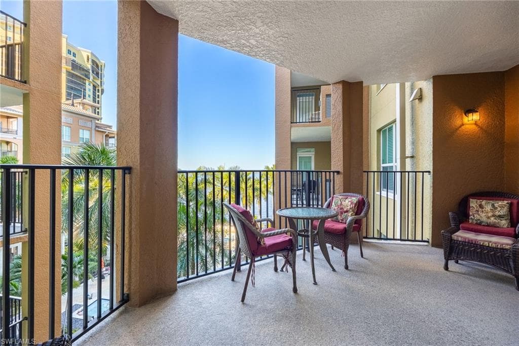 2825 Palm Beach BLVD 513-25