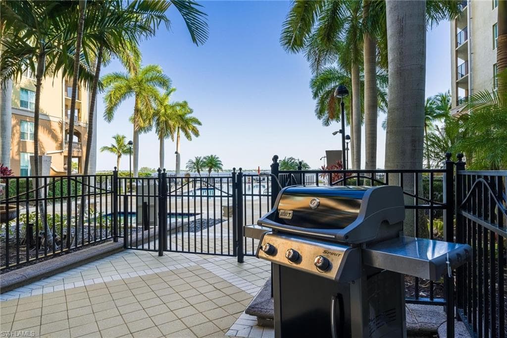 2825 Palm Beach BLVD 513-47