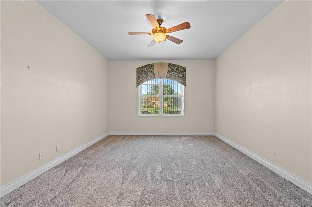 8429 Laurel Lakes BLVD, NAPLES FL 34119-24