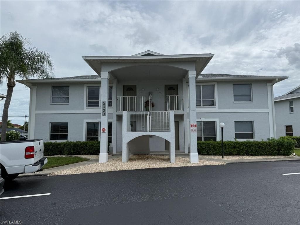 5023 SW 16th PL 101-18