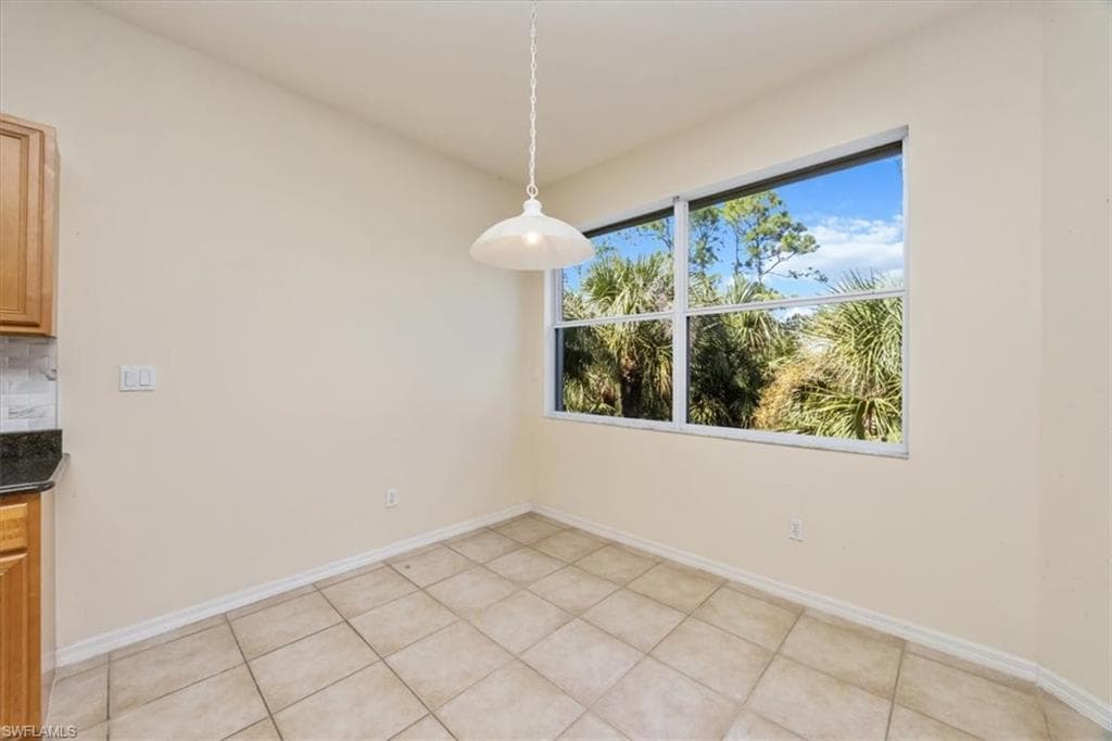 12854 Carrington CIR # 203, NAPLES FL 34105-12