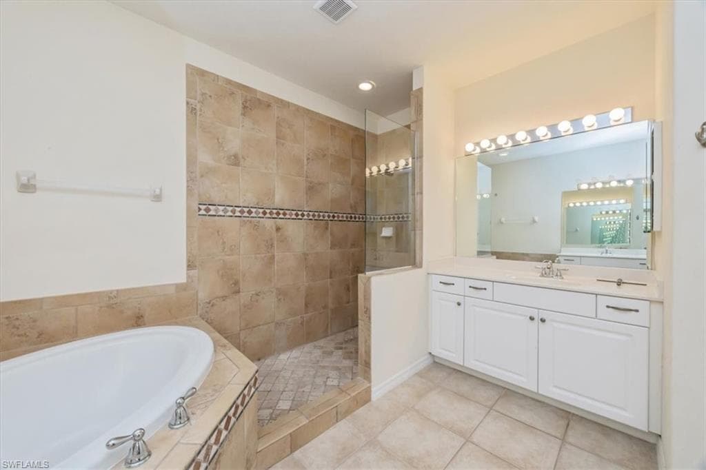 12854 Carrington CIR # 203, NAPLES FL 34105-16