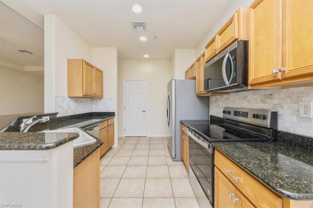 12854 Carrington CIR # 203, NAPLES FL 34105-6