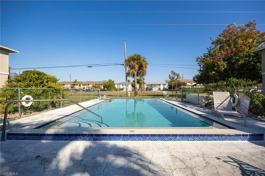 423 Cape Coral PKWY W 102-16