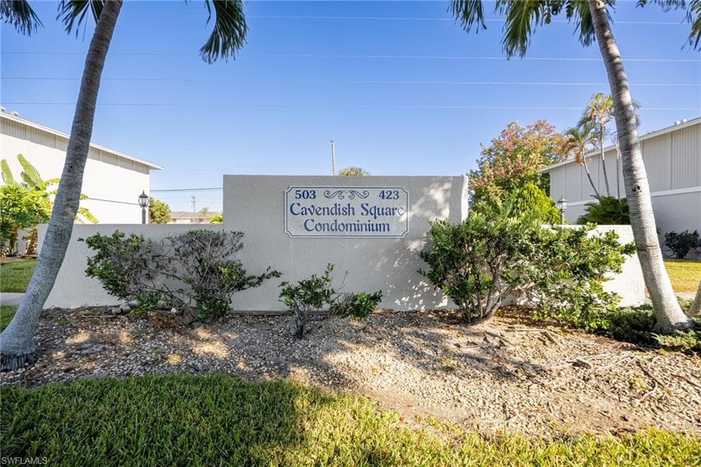 423 Cape Coral PKWY W 102-15