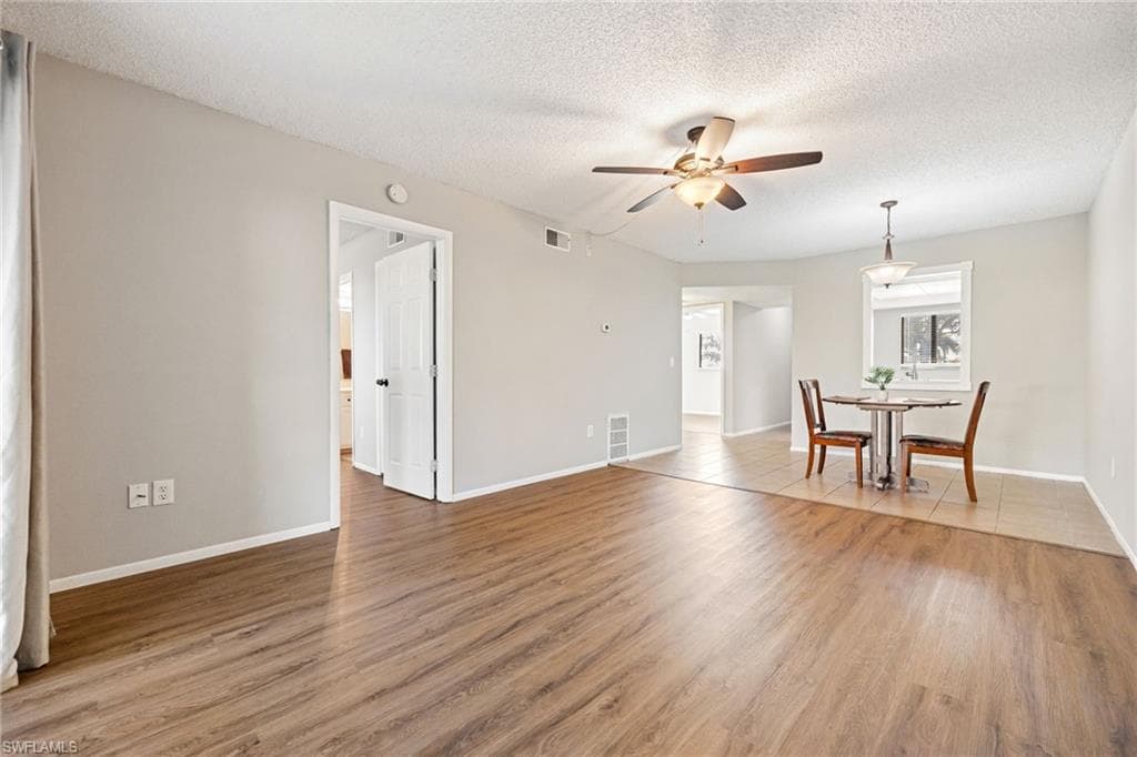 423 Cape Coral PKWY W 102-6