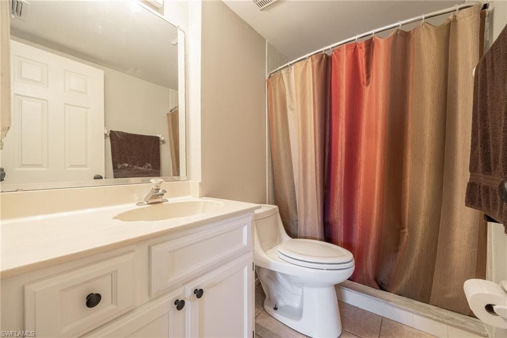 423 Cape Coral PKWY W 102-10