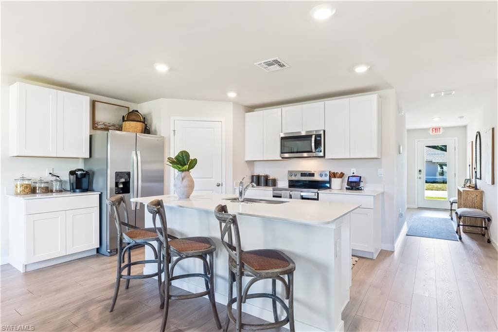 14176 HEMINGWAY OAKS TRL, FORT MYERS FL 33905-8