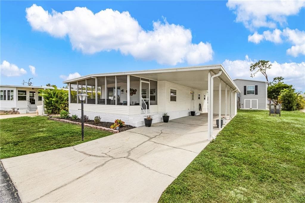 64 Sturbridge LN, FORT MYERS FL 33908-1