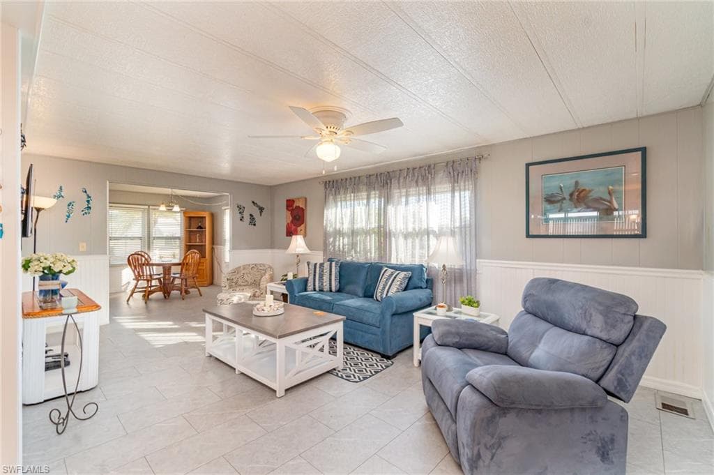 5508 Colonial RD, NORTH FORT MYERS FL 33917-1
