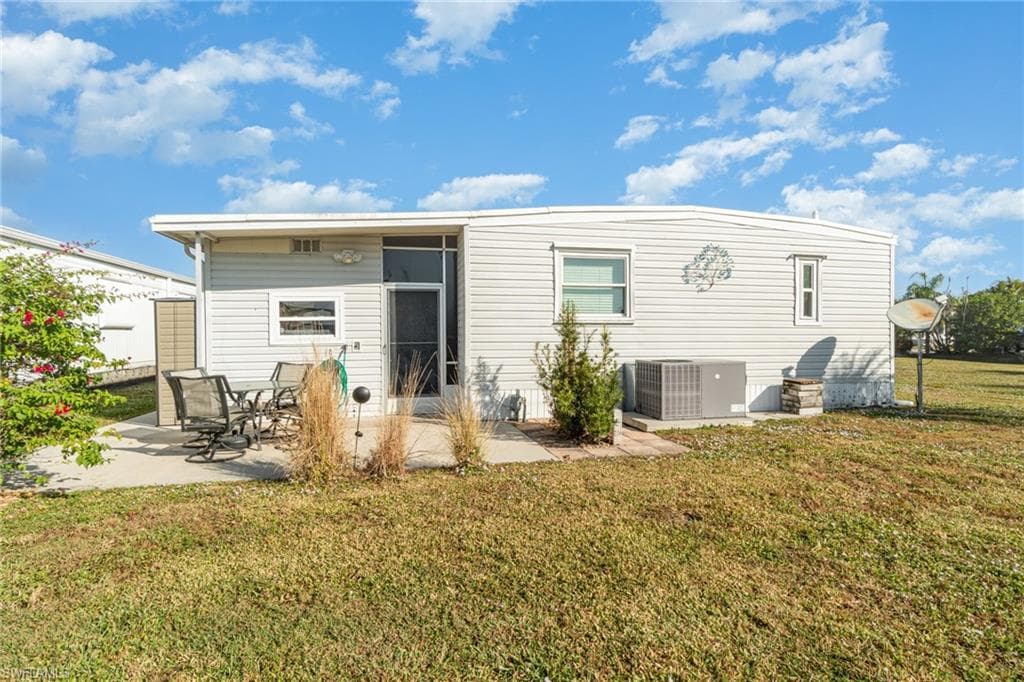 5508 Colonial RD, NORTH FORT MYERS FL 33917-5