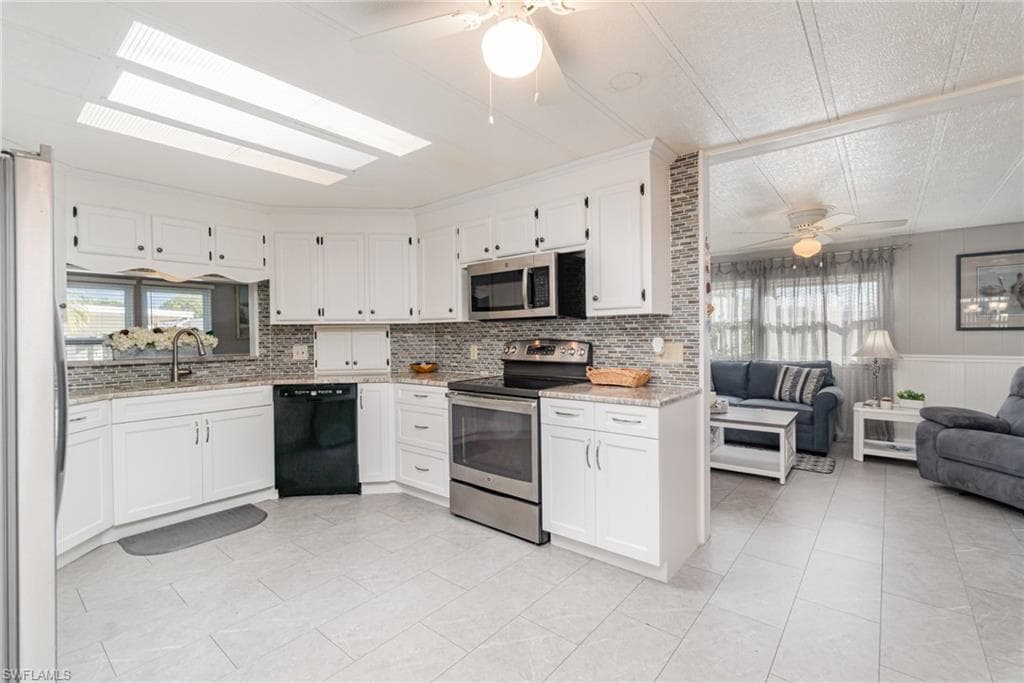 5508 Colonial RD, NORTH FORT MYERS FL 33917-9