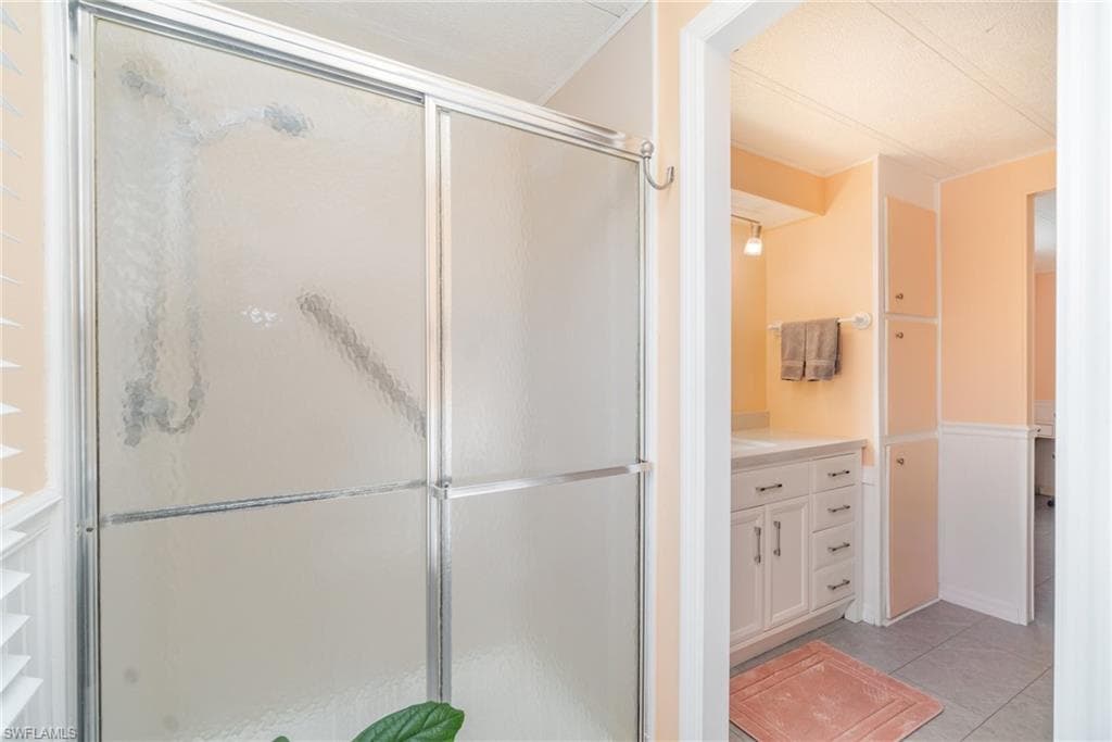 5508 Colonial RD, NORTH FORT MYERS FL 33917-18