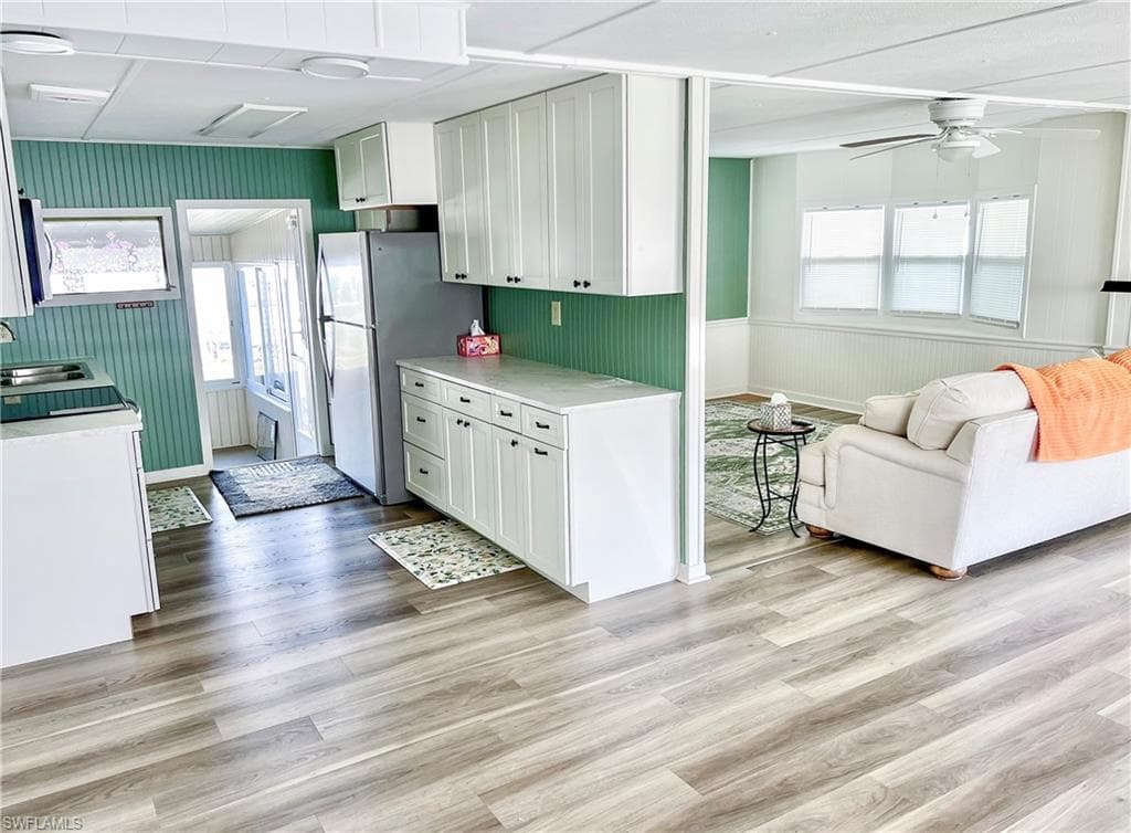 301 Dillard AVE, FORT MYERS FL 33908-6