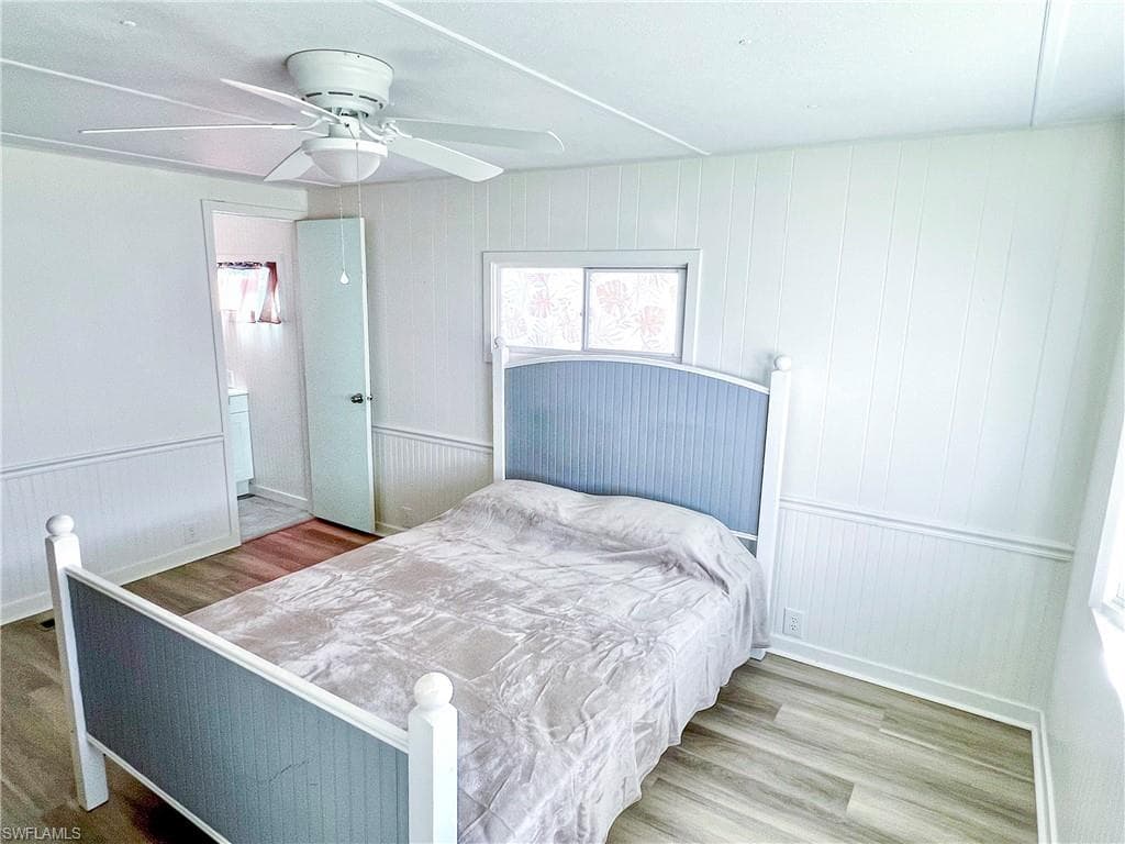 301 Dillard AVE, FORT MYERS FL 33908-10