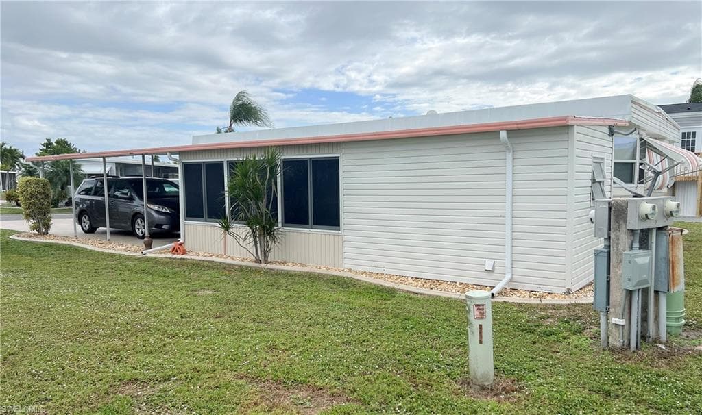 301 Dillard AVE, FORT MYERS FL 33908-23