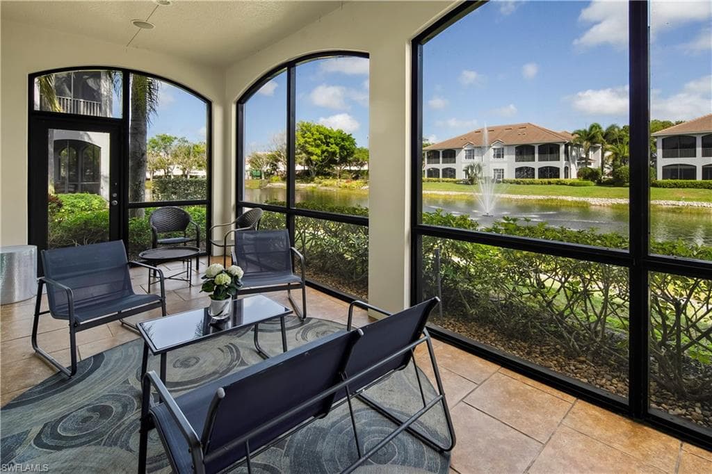 5025 Blauvelt WAY # 101, NAPLES FL 34105-5