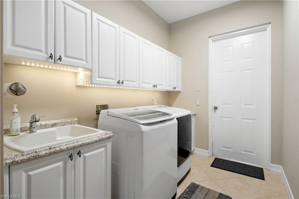 5025 Blauvelt WAY # 101, NAPLES FL 34105-16