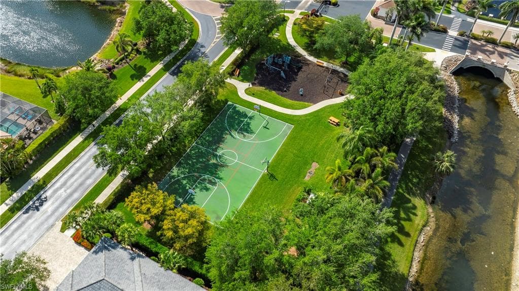 5025 Blauvelt WAY # 101, NAPLES FL 34105-21