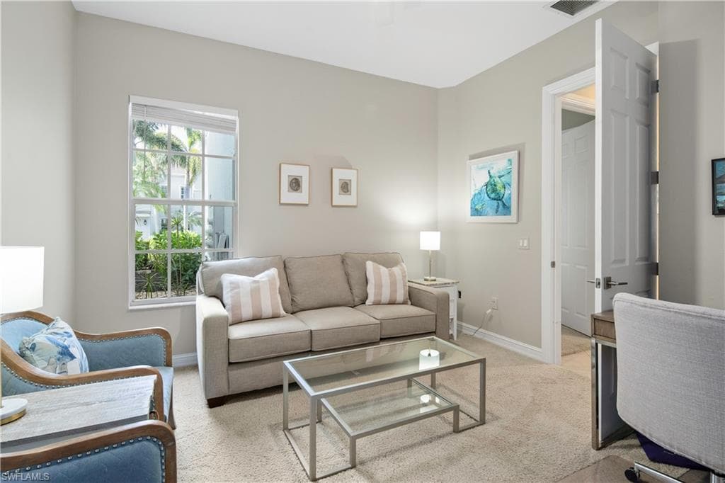 5025 Blauvelt WAY # 101, NAPLES FL 34105-14