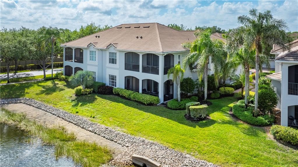 5025 Blauvelt WAY # 101, NAPLES FL 34105-18