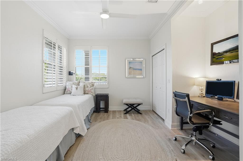 1600 Clermont DR # 302, NAPLES FL 34109-12