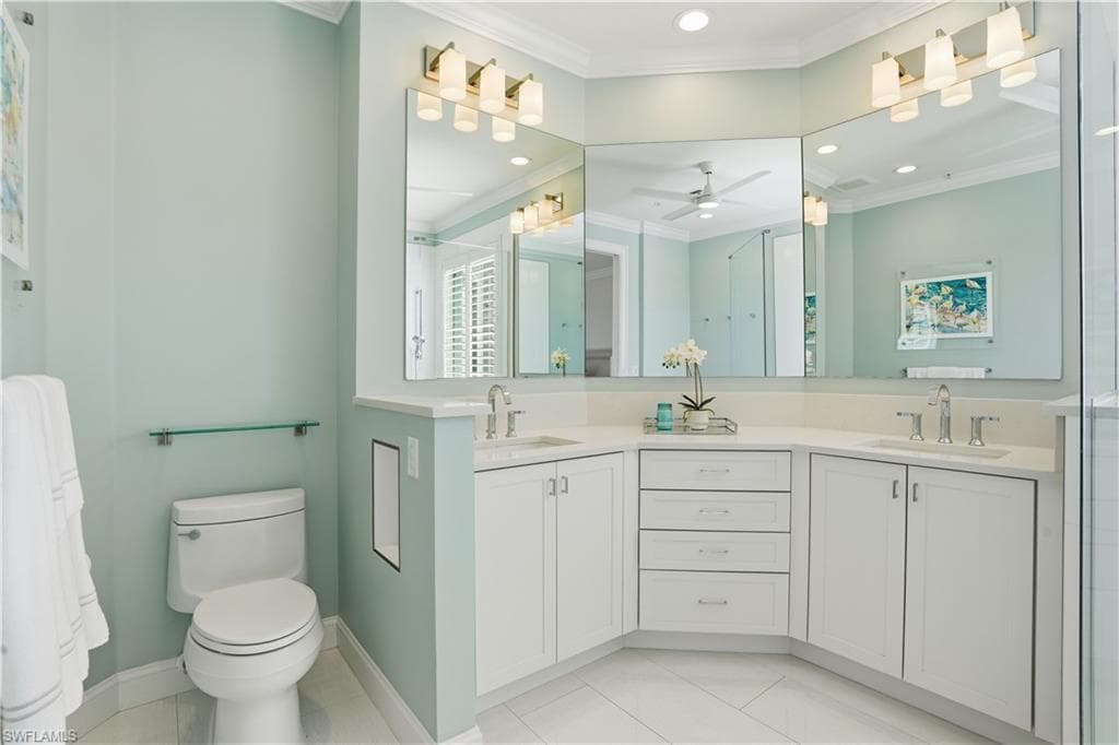 1600 Clermont DR # 302, NAPLES FL 34109-11