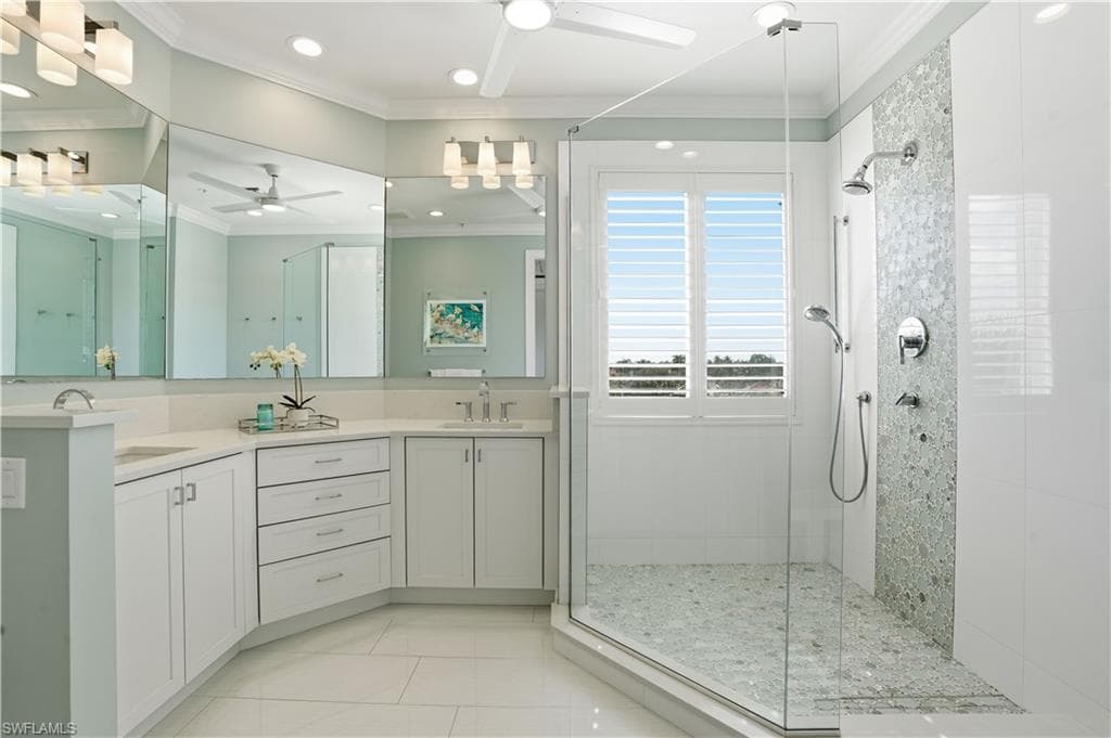 1600 Clermont DR # 302, NAPLES FL 34109-10
