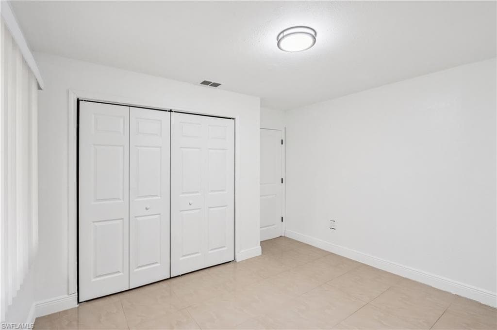 89 Cabana AVE, NORTH FORT MYERS FL 33903-8