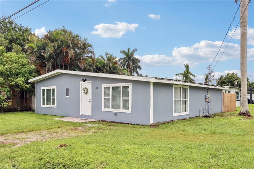 89 Cabana AVE, NORTH FORT MYERS FL 33903-24