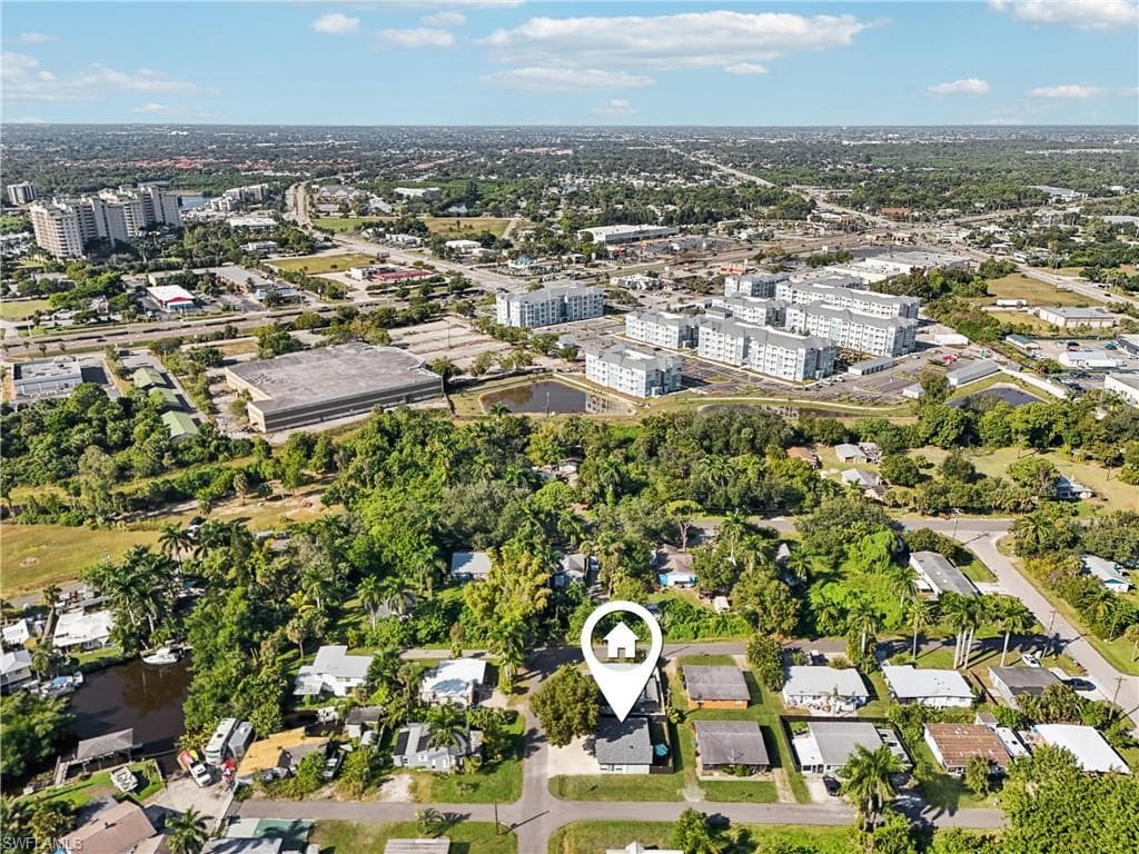 92 Oak ST, NORTH FORT MYERS FL 33903-35