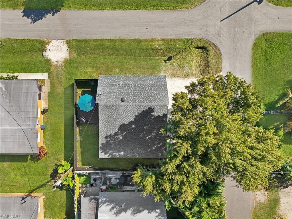 92 Oak ST, NORTH FORT MYERS FL 33903-29