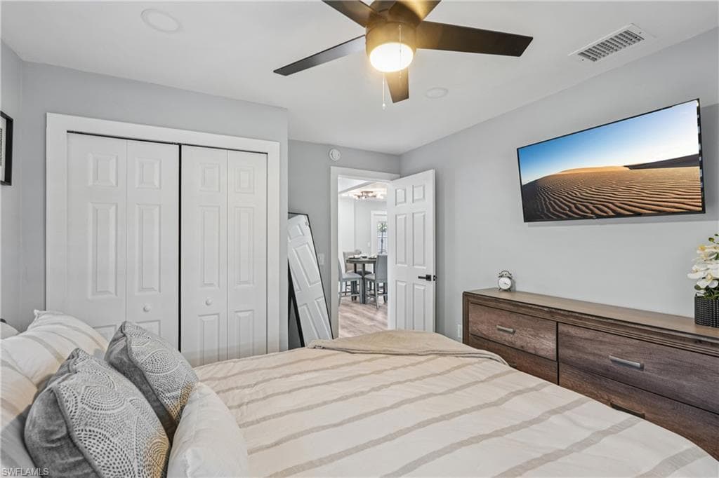 92 Oak ST, NORTH FORT MYERS FL 33903-18