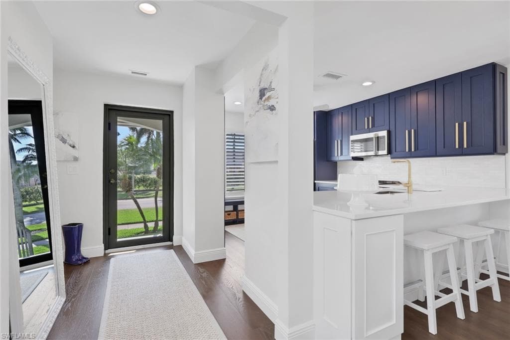 605 8th AVE S 605-2