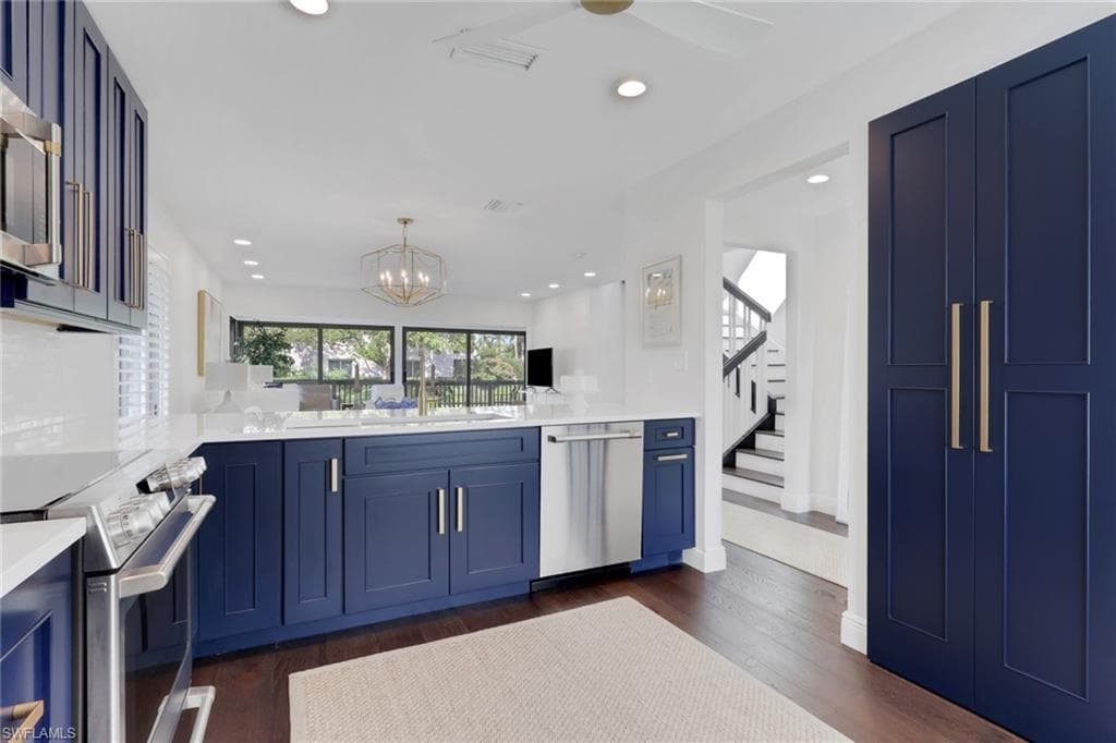 605 8th AVE S 605-9