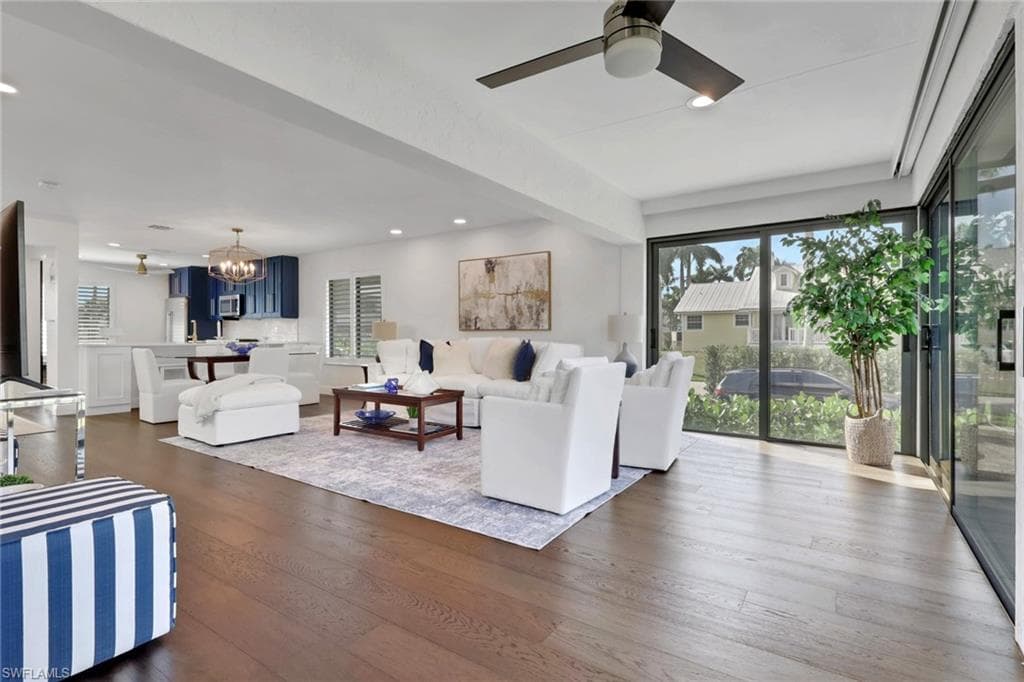 605 8th AVE S 605-14
