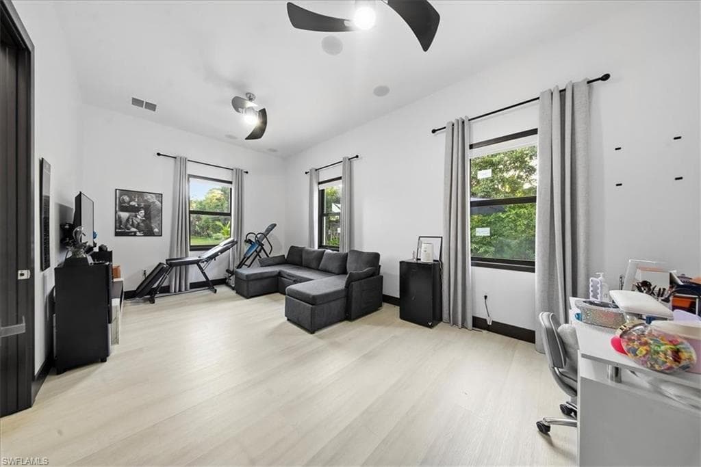 28033 Oak LN, BONITA SPRINGS FL 34135-22