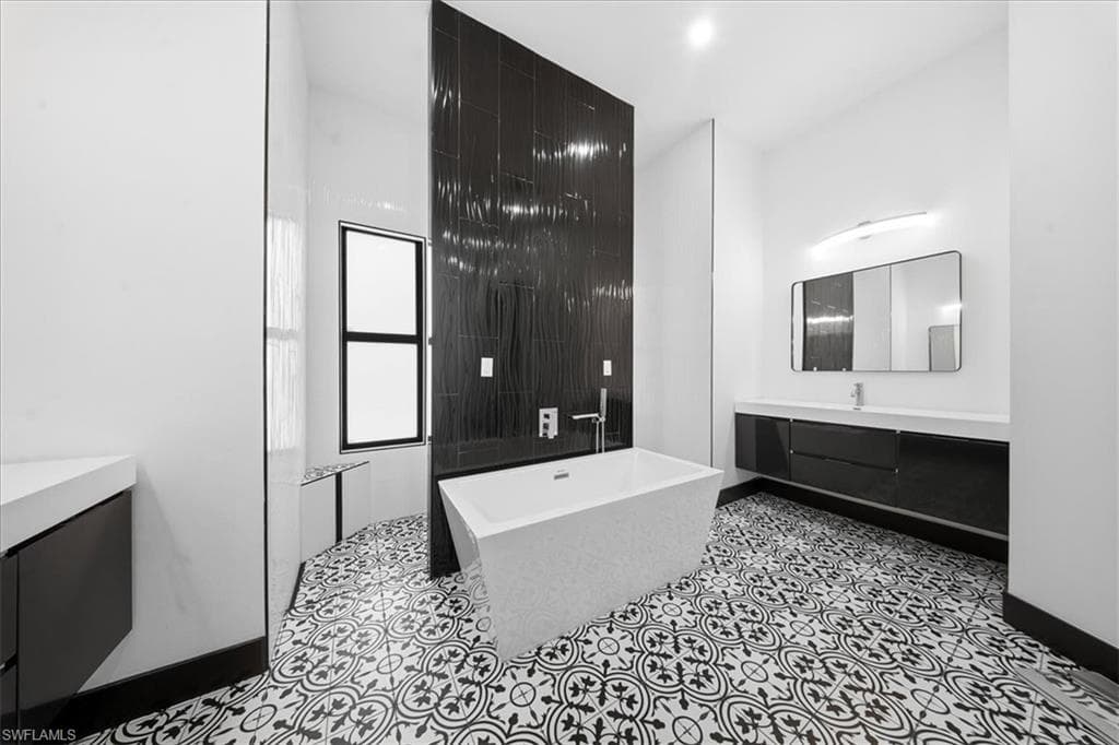 28033 Oak LN, BONITA SPRINGS FL 34135-11