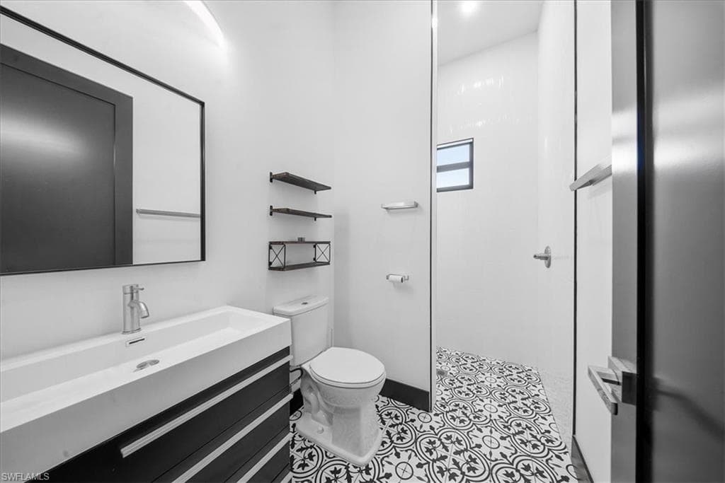 28033 Oak LN, BONITA SPRINGS FL 34135-25