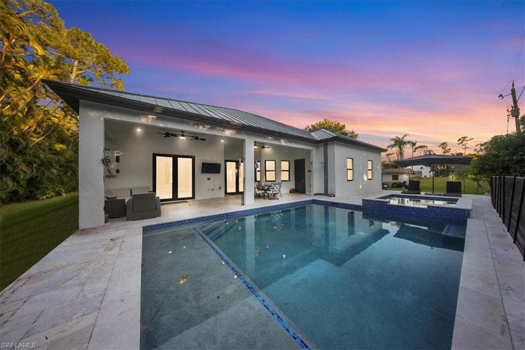 28033 Oak LN, BONITA SPRINGS FL 34135-2